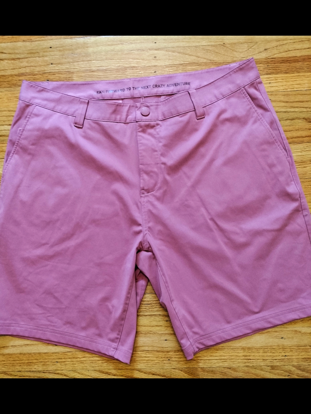 RHONE Men's Commuter 7" Shorts In Redwood Trail Color. Size 36